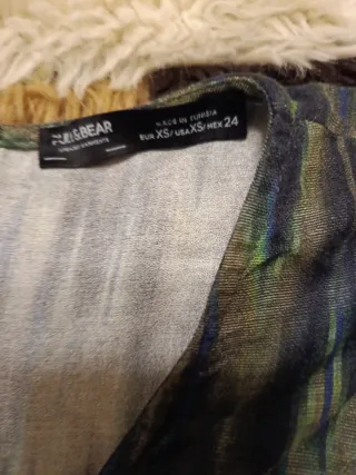 Vestido Pull and Bear verde estampado