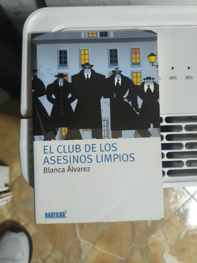 El club de los asesinos limpios (Planeta & Oxfo...