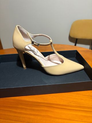Zapatos de tacón José Luis Lurueña Beige