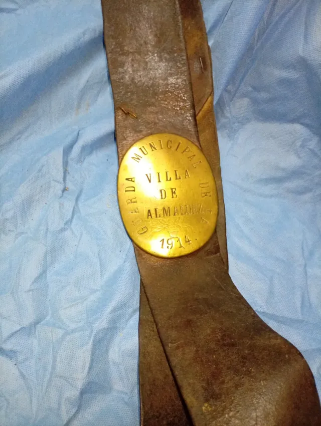 Distintivo Guardia Municipal Villa de Almaluez 1914