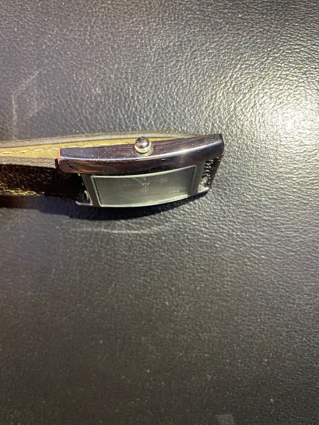 Reloj Louis Vuitton Marrón y Rosa