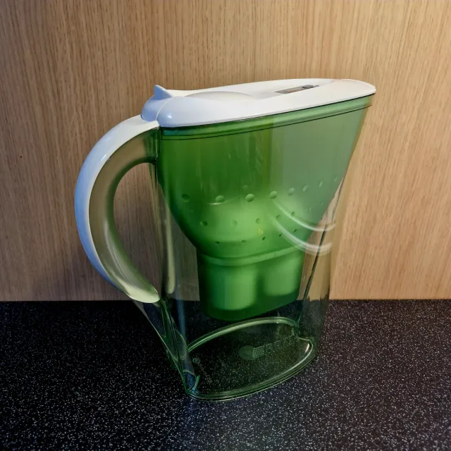 Jarra Brita Verde y Transparente