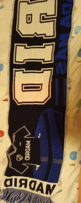 Bufanda Real Madrid Madrid y Nada Más