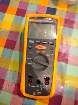 Medidor Aislamiento Fluke 1507