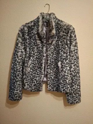 Chaqueta de pelo leopardo