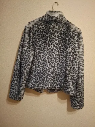 Chaqueta de pelo leopardo