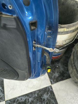 Puerta Renault Clio II Piloto Azul
