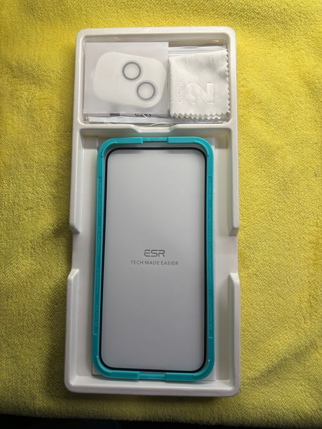 Protector Pantalla iPhone 15 Plus ESR