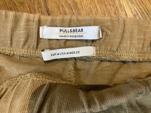 Pantalón fino Pull and Bear Talla M
