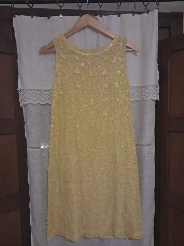 Vestido de festa com pedraria amarela T38