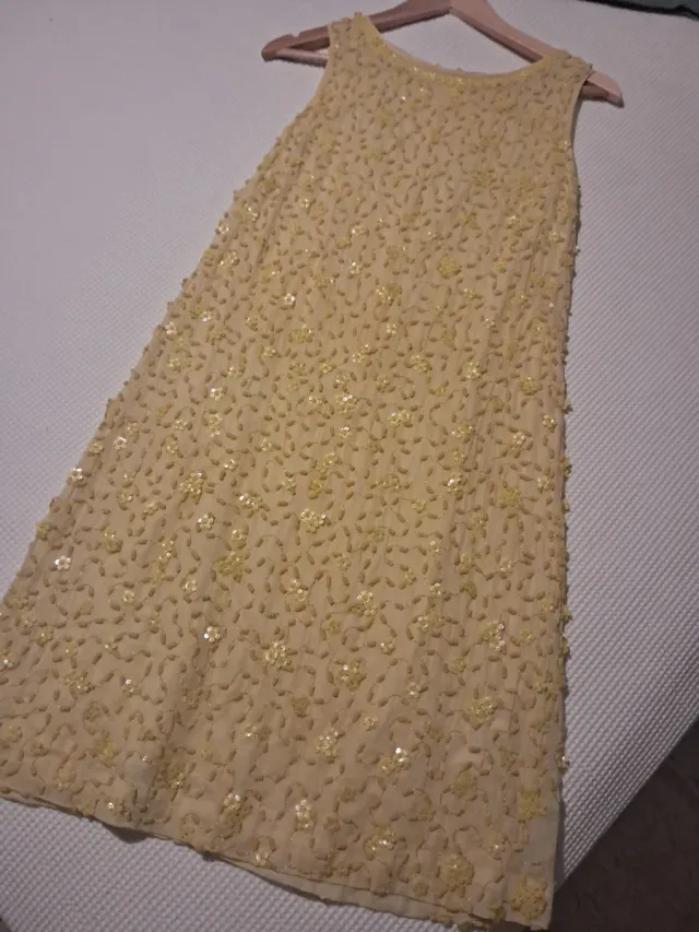 Vestido de festa com pedraria amarela T38