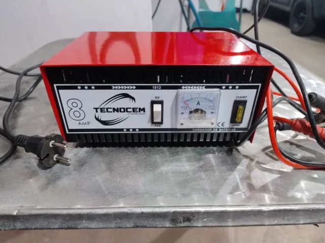 Cargador Baterías Coche 8A 6v&12v TECNOCEM