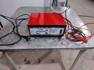 Cargador Baterías Coche 8A 6v&12v TECNOCEM