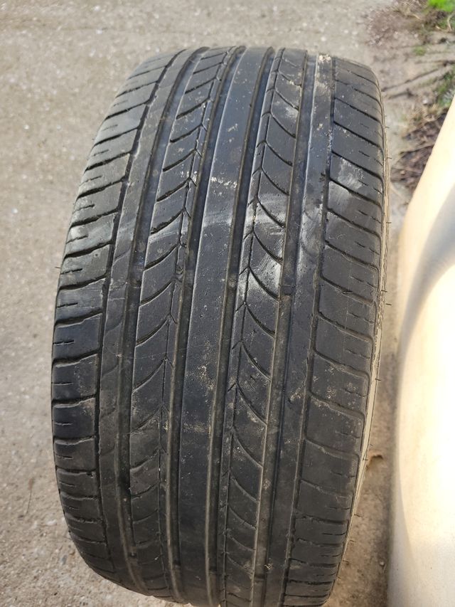 Neumático 235-35-19 91Y