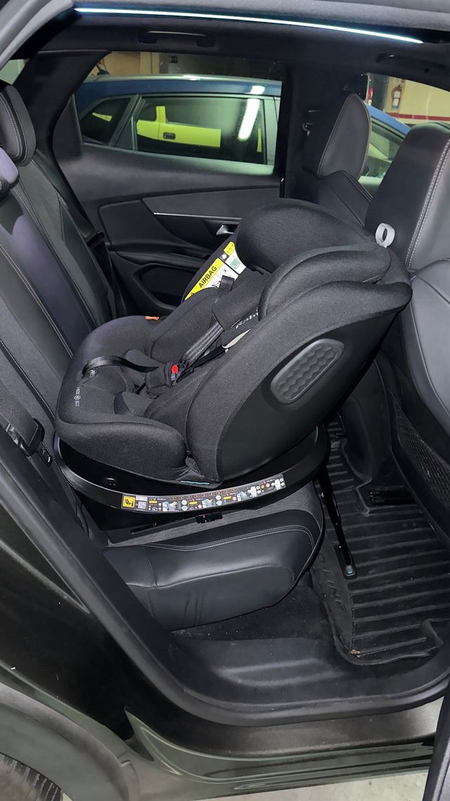 Silla de coche para bebé giratoria