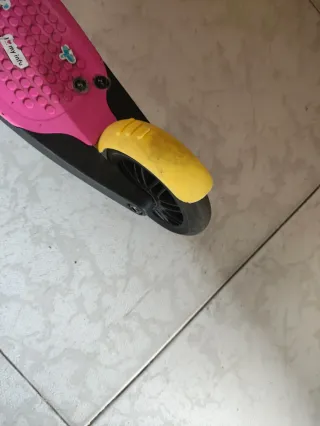 Patinete infantil 3 ruedas amarillo y rosa