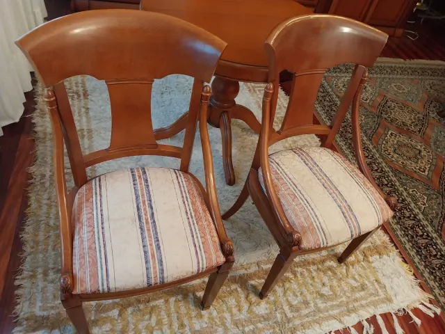 Juego de 2 sillas de comedor de madera