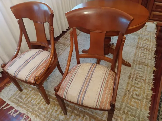 Juego de 2 sillas de comedor de madera