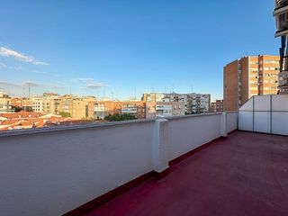 Piso en alquiler en Acacias en Madrid