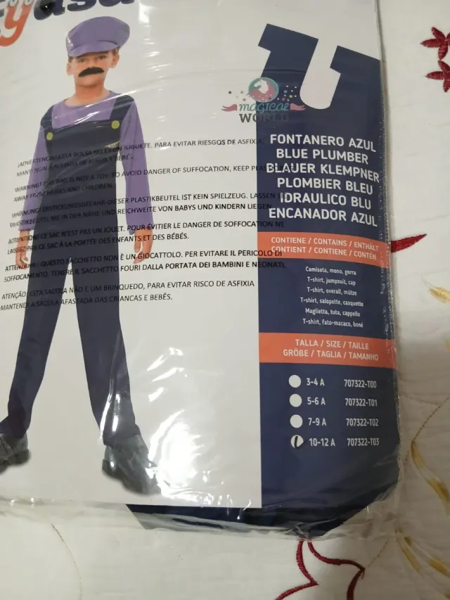 Disfraz infantil de fontanero.