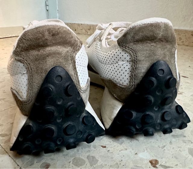 New Balance 327 Beige y Amarillo