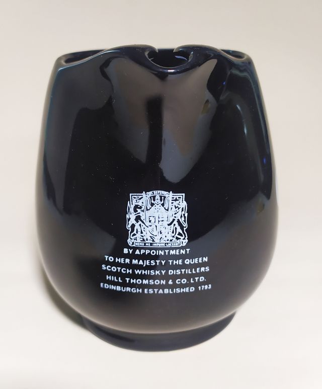 Jarra Queen Anne Scotch Whisky Negra