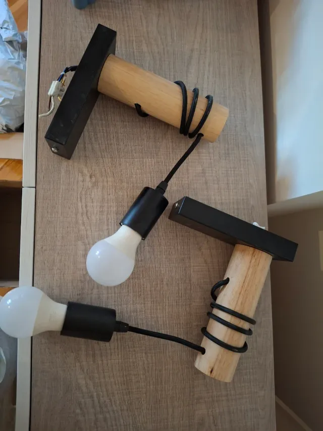 Aplique de pared madera y metal