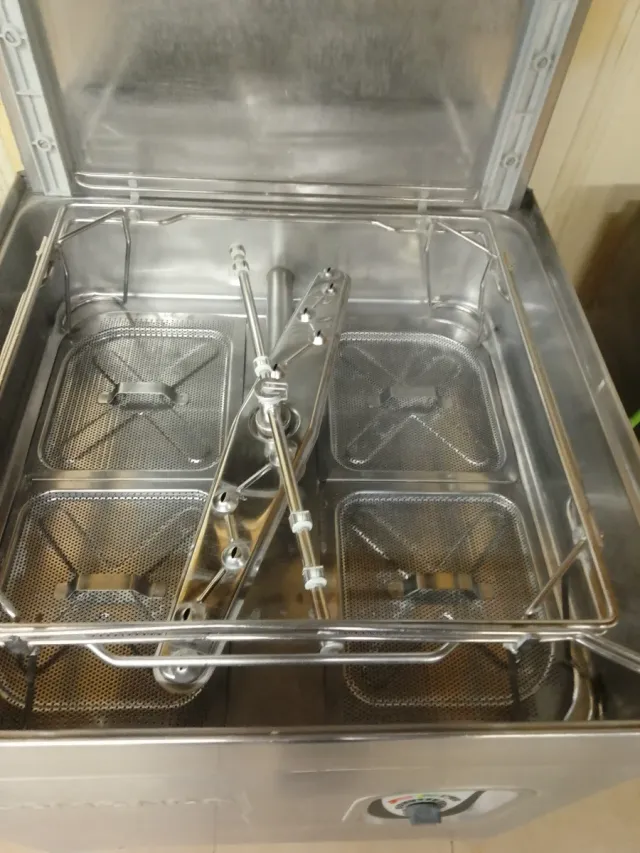 Lavaplatos industrial Comenda