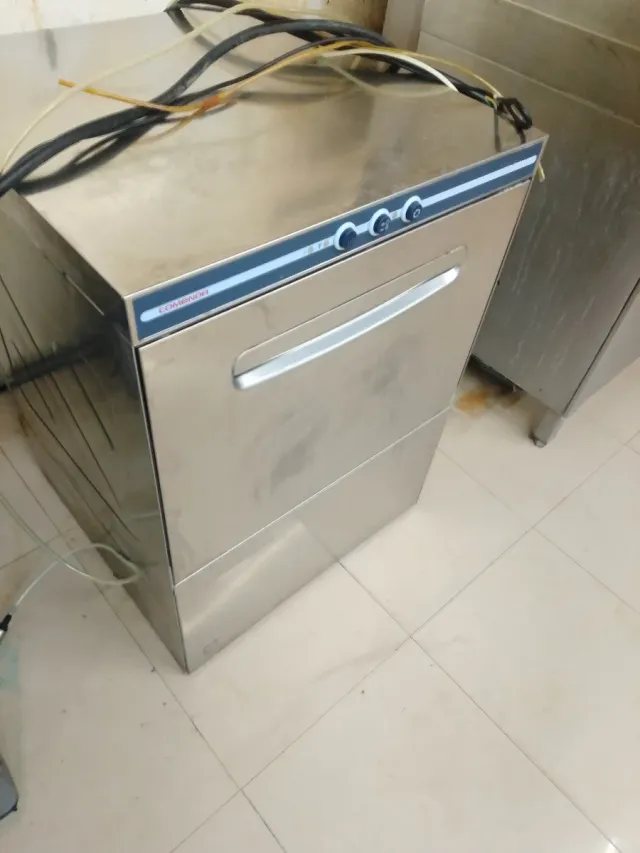 Lavaplatos industrial