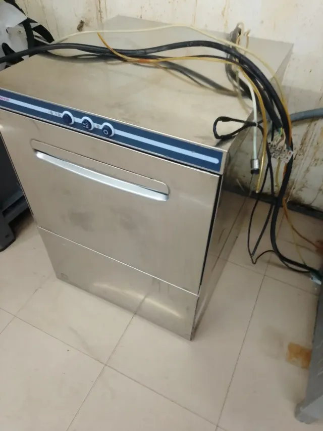 Lavaplatos industrial