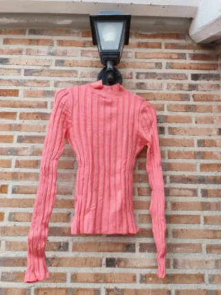 Jersey Stradivarius rosa canalé