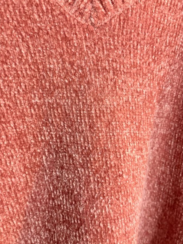 Jersey rosa suave cuello pico