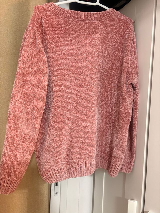 Jersey rosa suave cuello pico