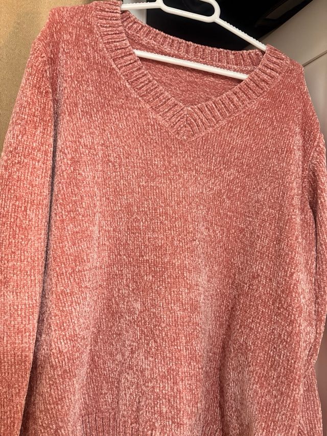 Jersey rosa suave cuello pico