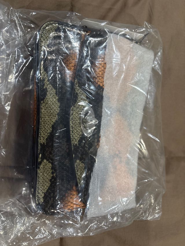 Bolso bandolera animal print Stradivarius