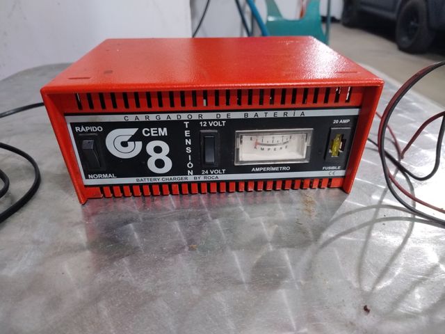 Cargador Baterías Coche CEM 8A