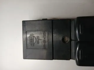 pulsante alzacristalli nissan micra k12 2005