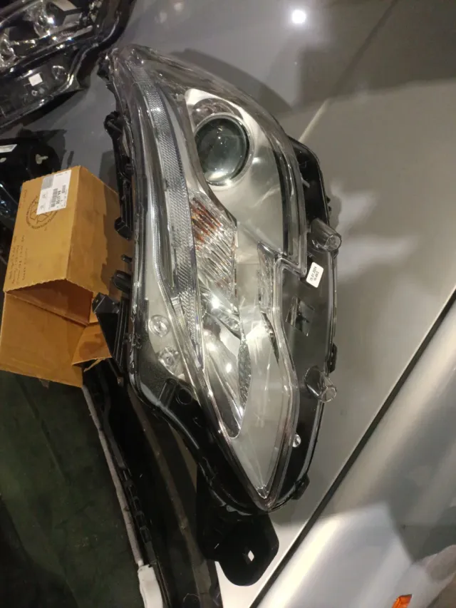 Faro Izquierdo 1685353580