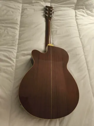 Guitarra Electroacústica Roscher