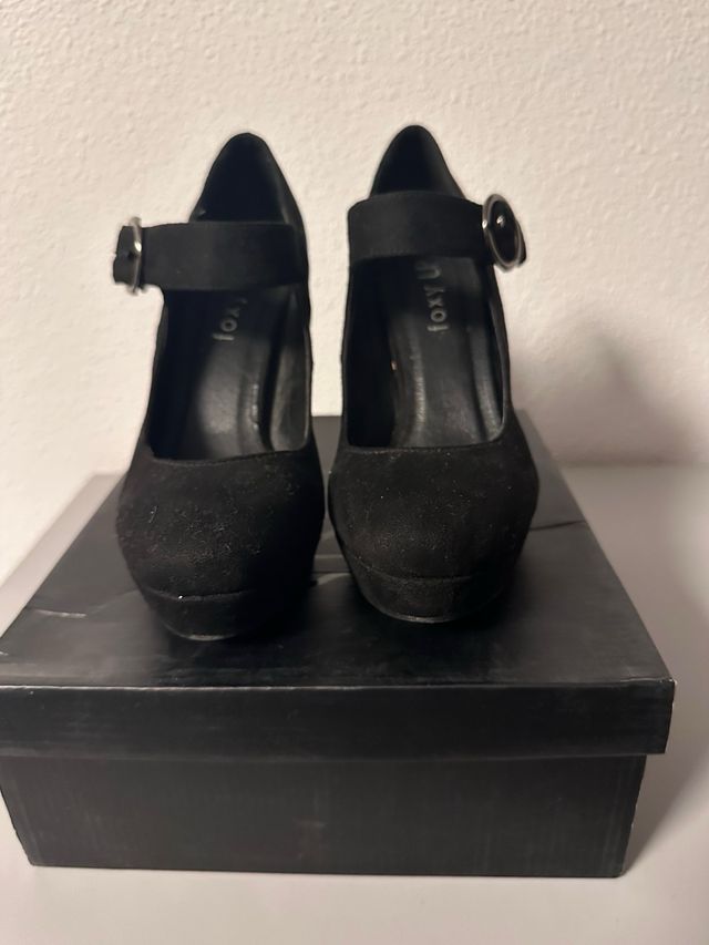 Zapatos de tacón negros