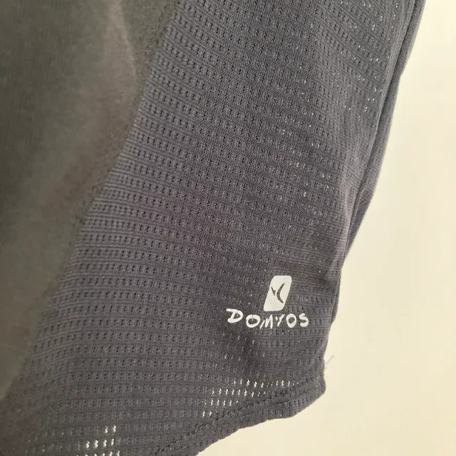 Camiseta deportiva Domyos negra