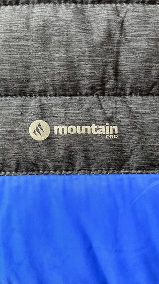 Cazadora Mountain azul y gris