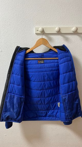 Cazadora Mountain azul y gris