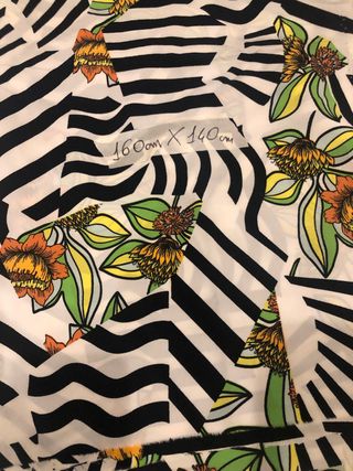 Tessuto stoffa fantasia floreale e righe polireste