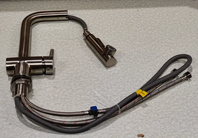 Grifo Cocina Negro y Plateado