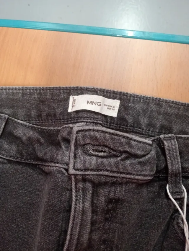 Pantalón Mango Mujer Gris