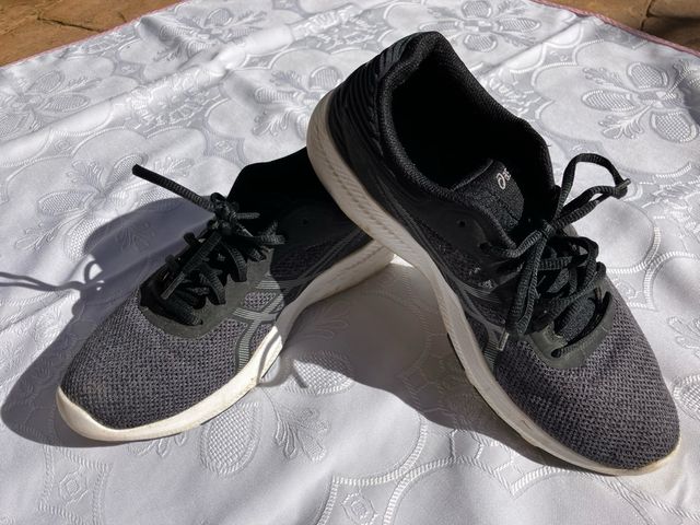 Zapatillas Asics Fuze gel, Running, Talla 41.5