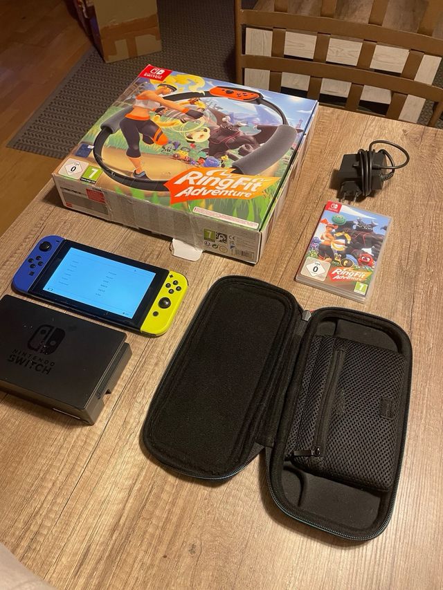 Nintendo Switch + Ring Fit Adventure