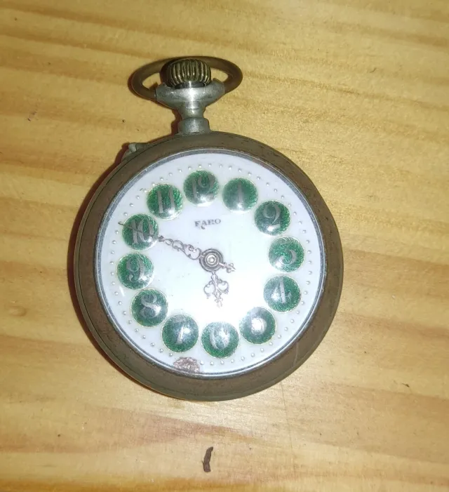 Reloj de bolsillo antiguo coleccionista