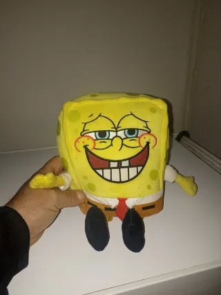 Bob Esponja peluche tira pedos